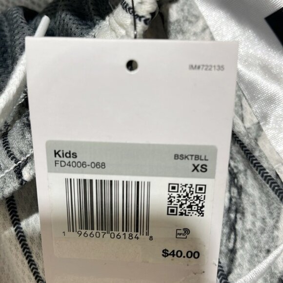 NIKE Dri-fit Elite Kids Printed Basketball Shorts - Picture 8 of 11